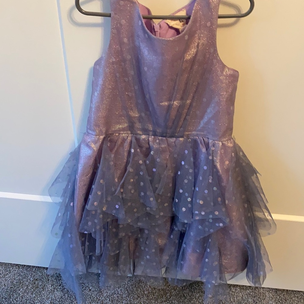 Gorgeous girls dress! From Nordstrom, size 6.